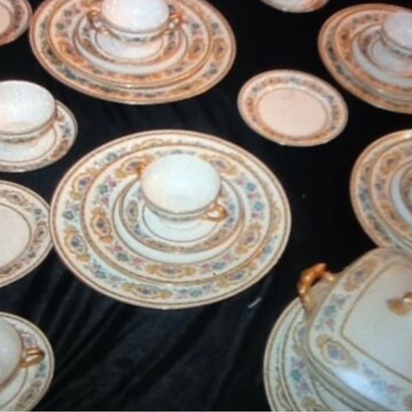 LIMOGES Guerrin Pouyat Dinnerware 6 formal pl settings+3 A1 Gold Very Brilliant - Picture 13 of 16